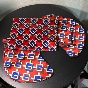 GUCCI GEOMETRIC NWOT inflatable neck pillow with dust bag